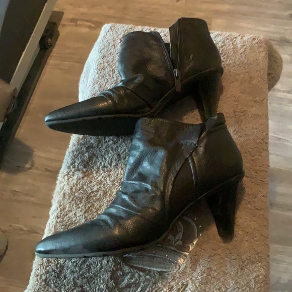 Kenneth Cole Reaction ankle boots - Picture 2 of 3